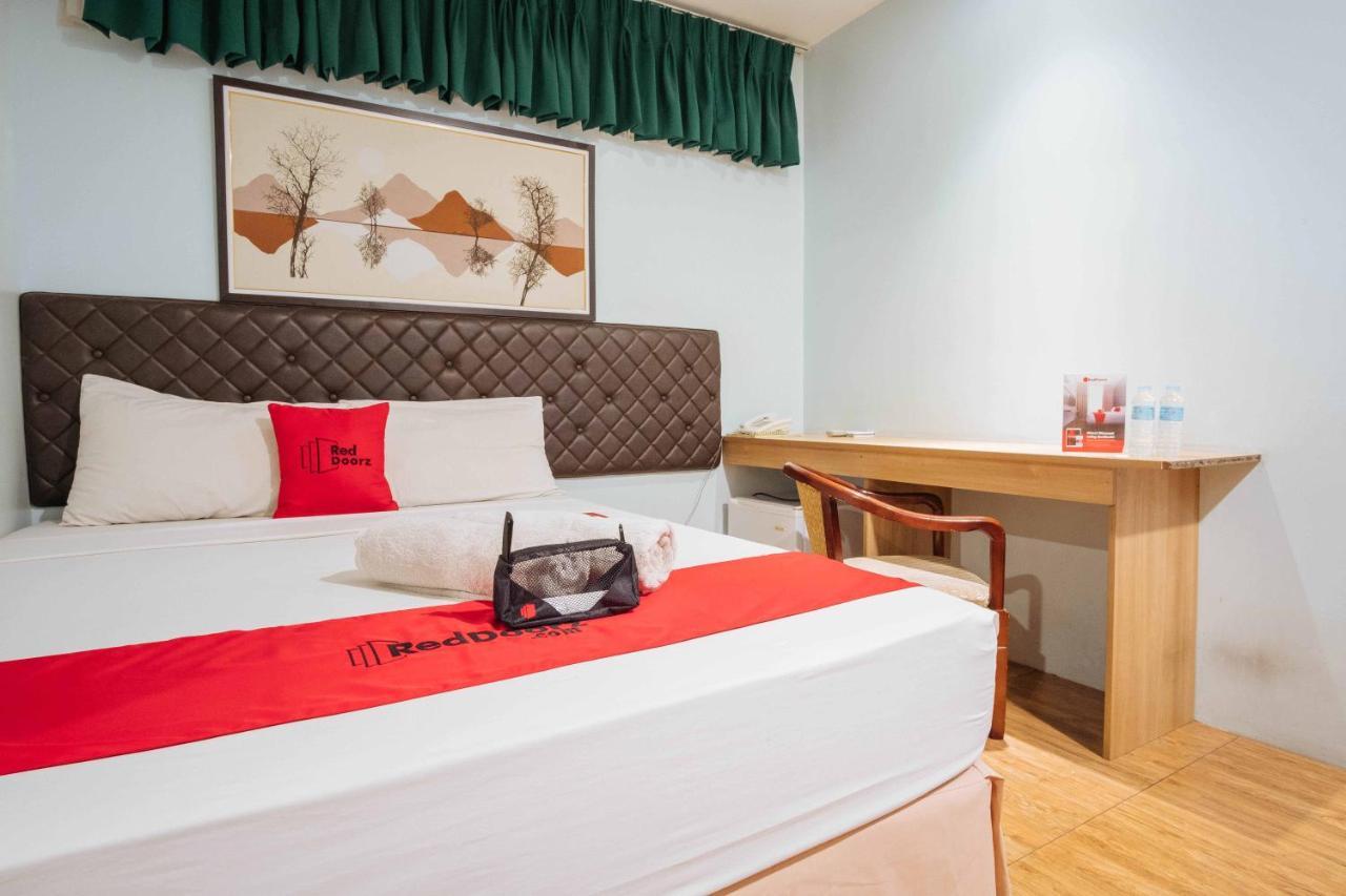 Reddoorz Plus Near Cebu Capitol Экстерьер фото